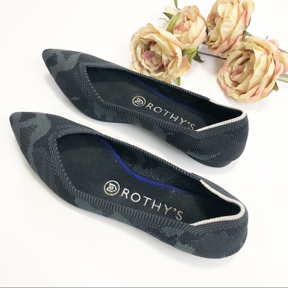 rothys dark camo point